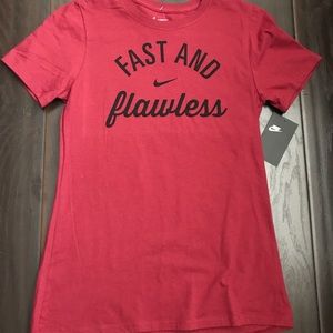 Women’s Nike shirt